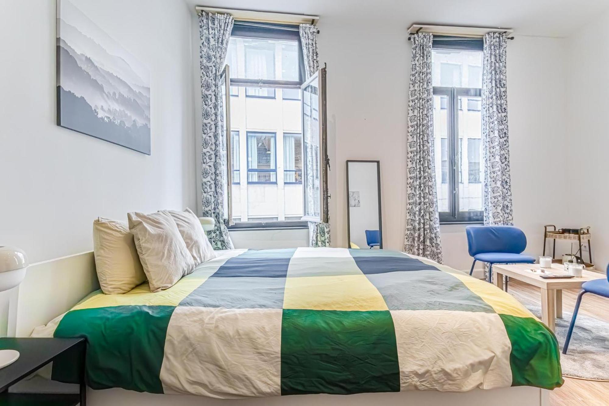 3 Stylish At A Great Location In Gent