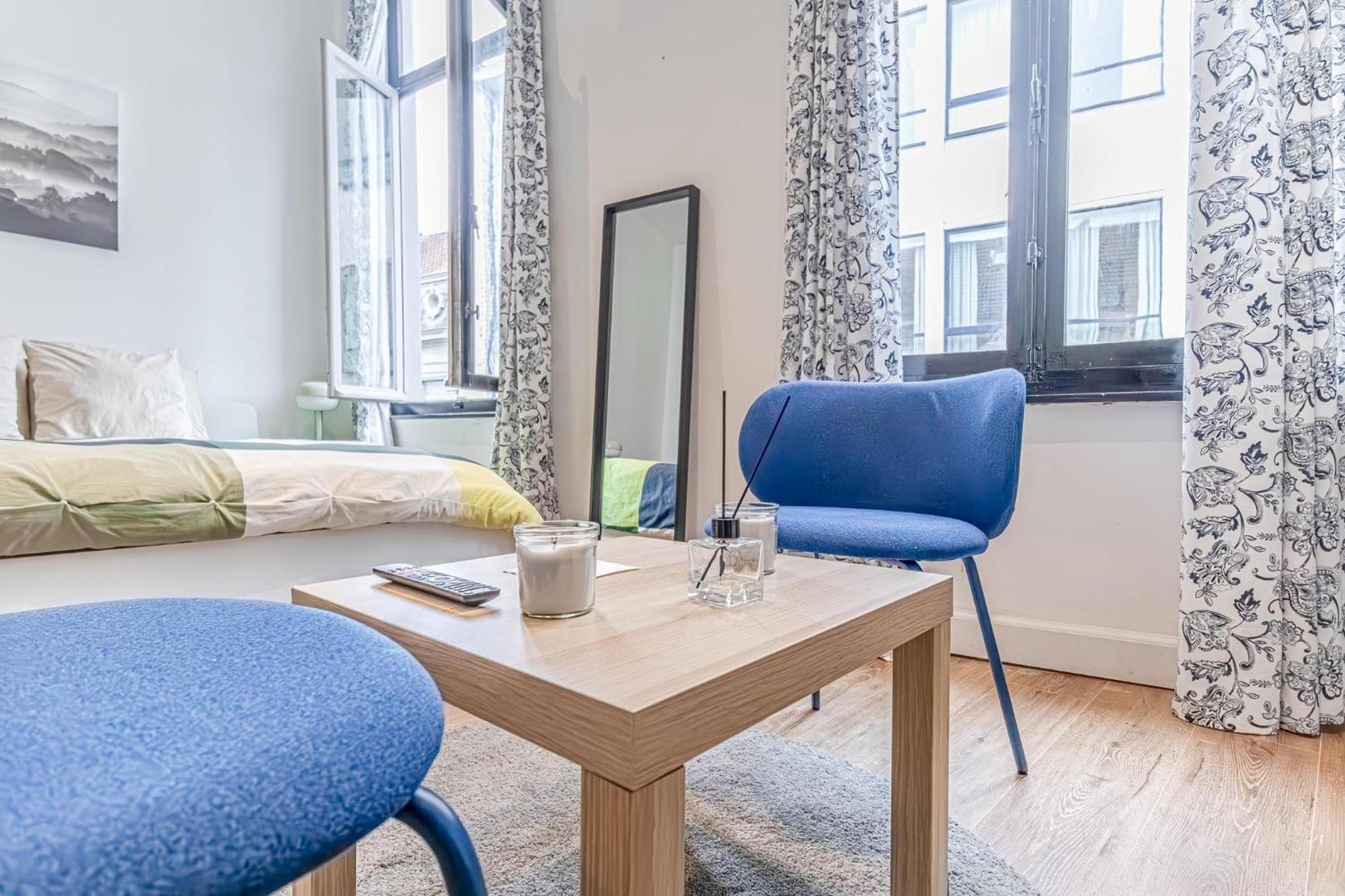 3 Stylish At A Great Location In * Gent