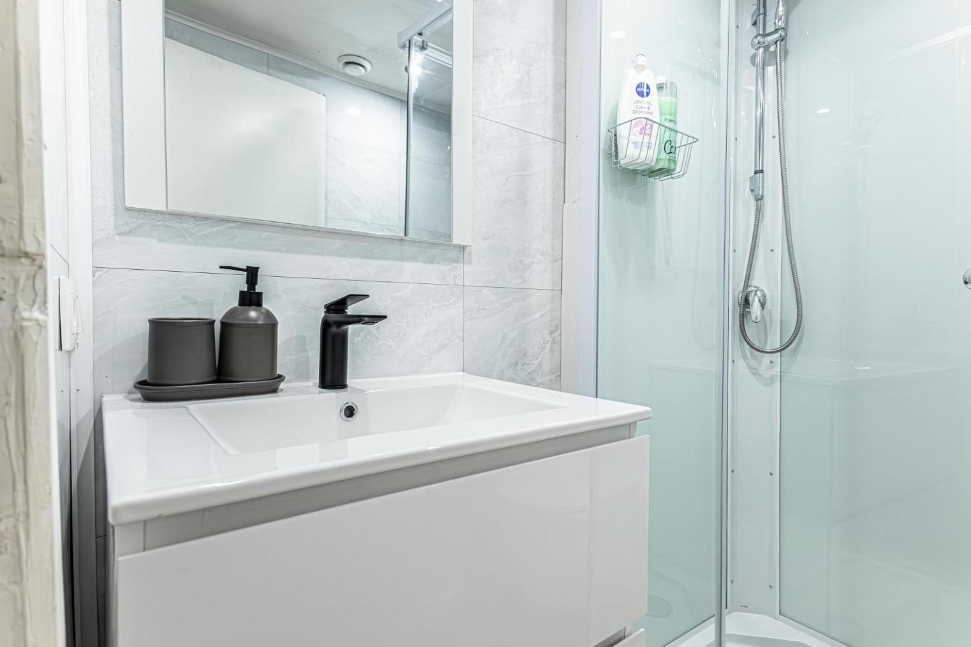 Appartement 3 Stylish At A Great Location In