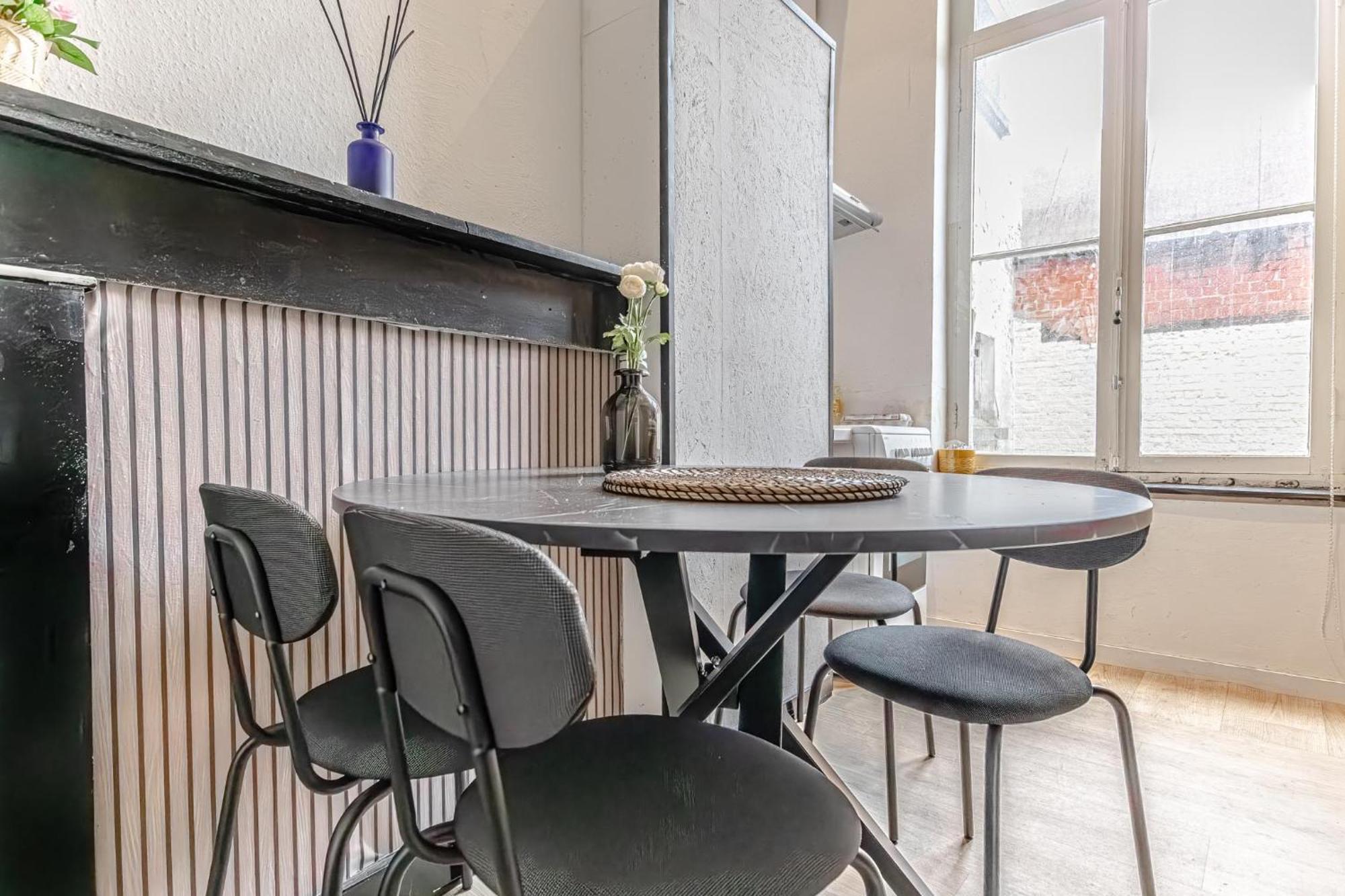 3 Stylish At A Great Location In Appartement Gent