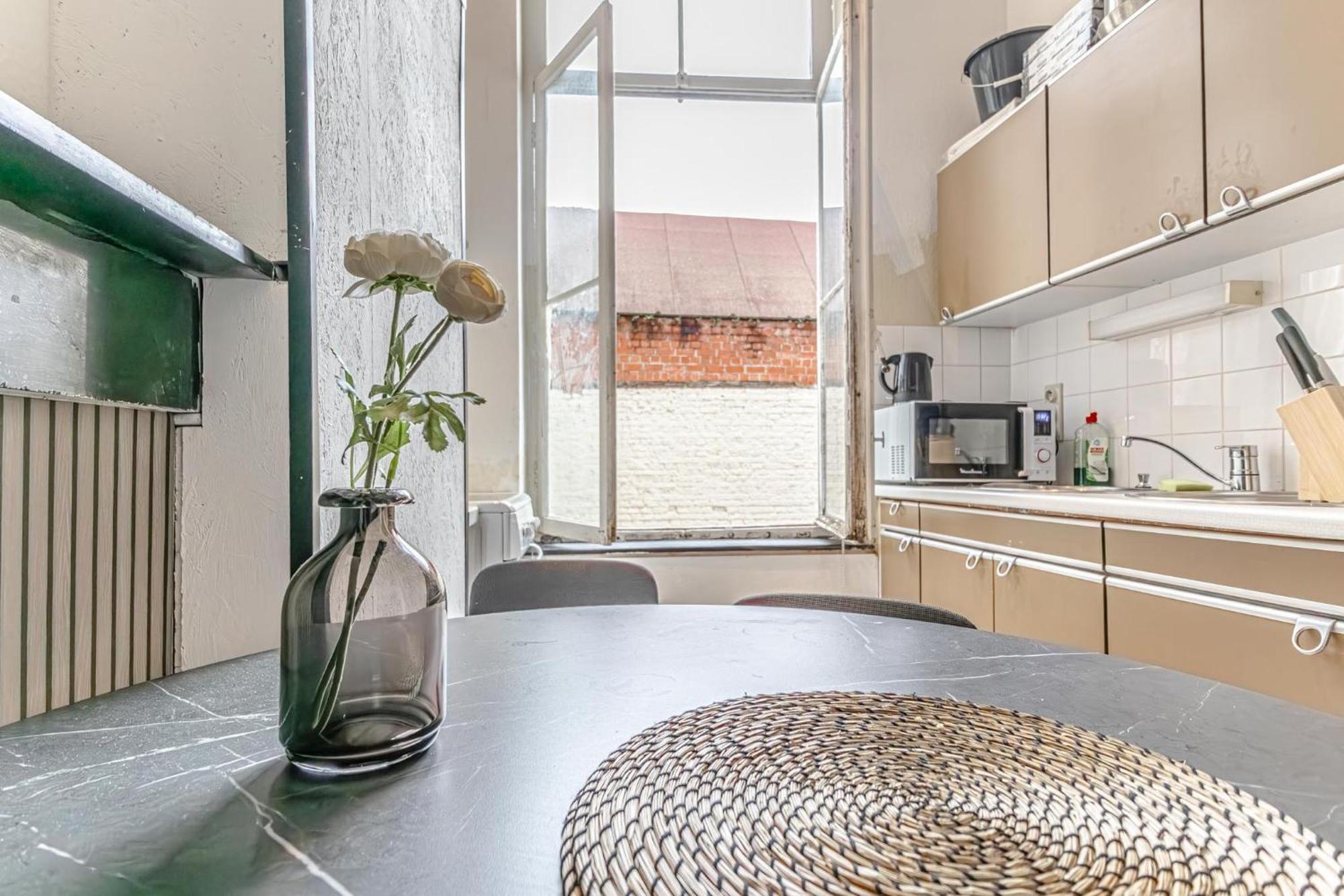 3 Stylish At A Great Location In Appartement *