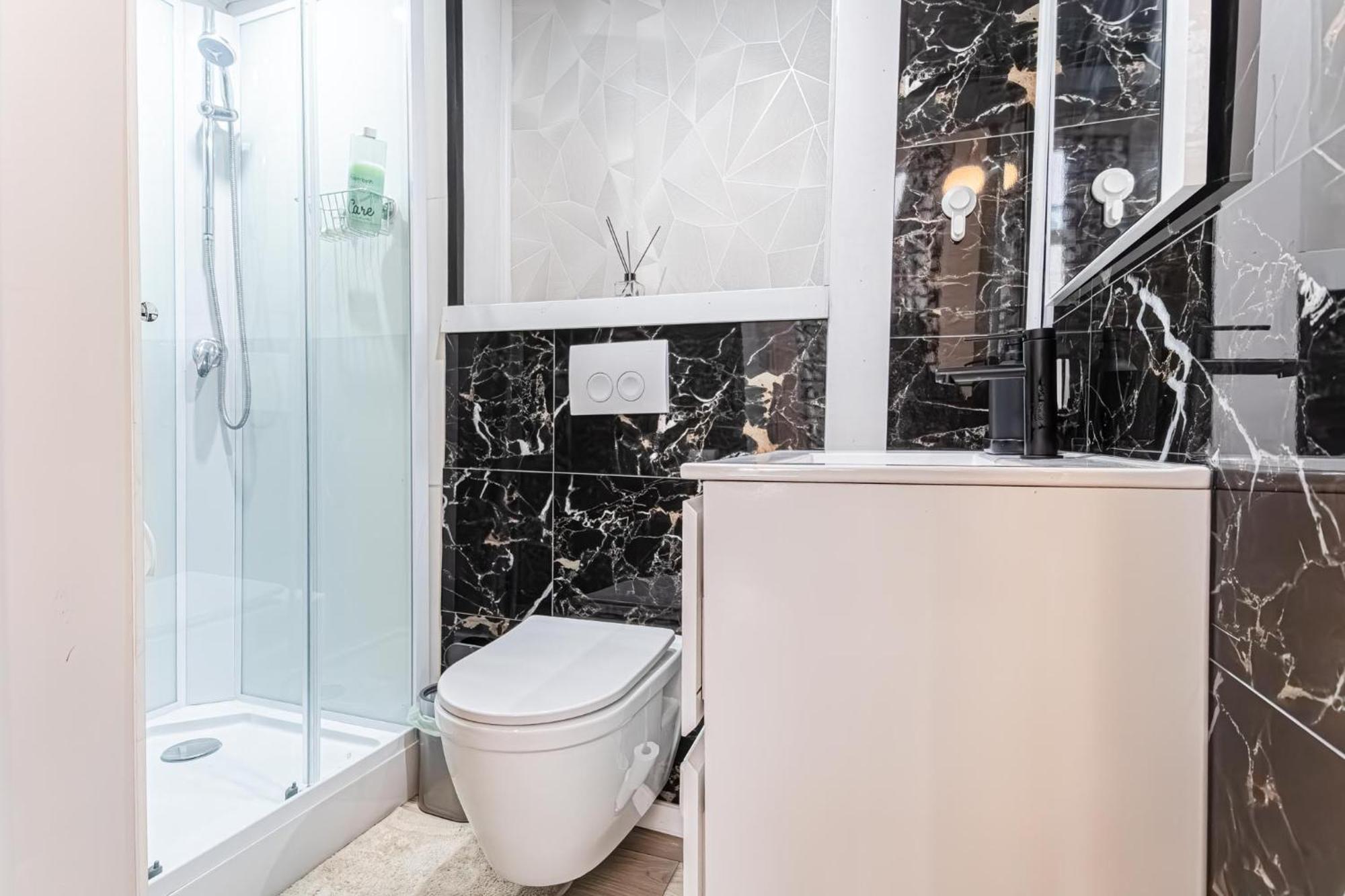 Appartement 3 Stylish At A Great Location In