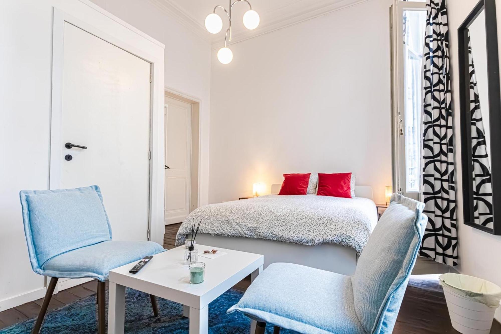 3 Stylish At A Great Location In Appartement *